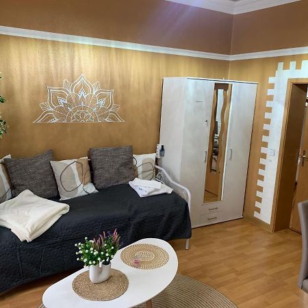 Best-Preis Fewo Rathausblick 2 - Zentrale Lage In Wittenberge - 2 Personen - Einzelzimmer - Vollausstattung - Wlan / Prime & Self-Check-In エクステリア 写真