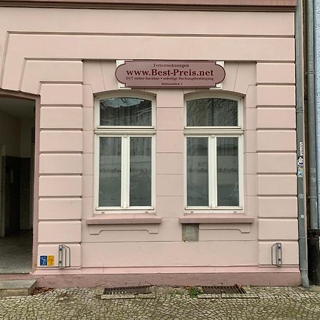 Best-Preis Fewo Rathausblick 2 - Zentrale Lage In Wittenberge - 2 Personen - Einzelzimmer - Vollausstattung - Wlan / Prime & Self-Check-In エクステリア 写真