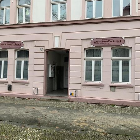 Best-Preis Fewo Rathausblick 2 - Zentrale Lage In Wittenberge - 2 Personen - Einzelzimmer - Vollausstattung - Wlan / Prime & Self-Check-In エクステリア 写真
