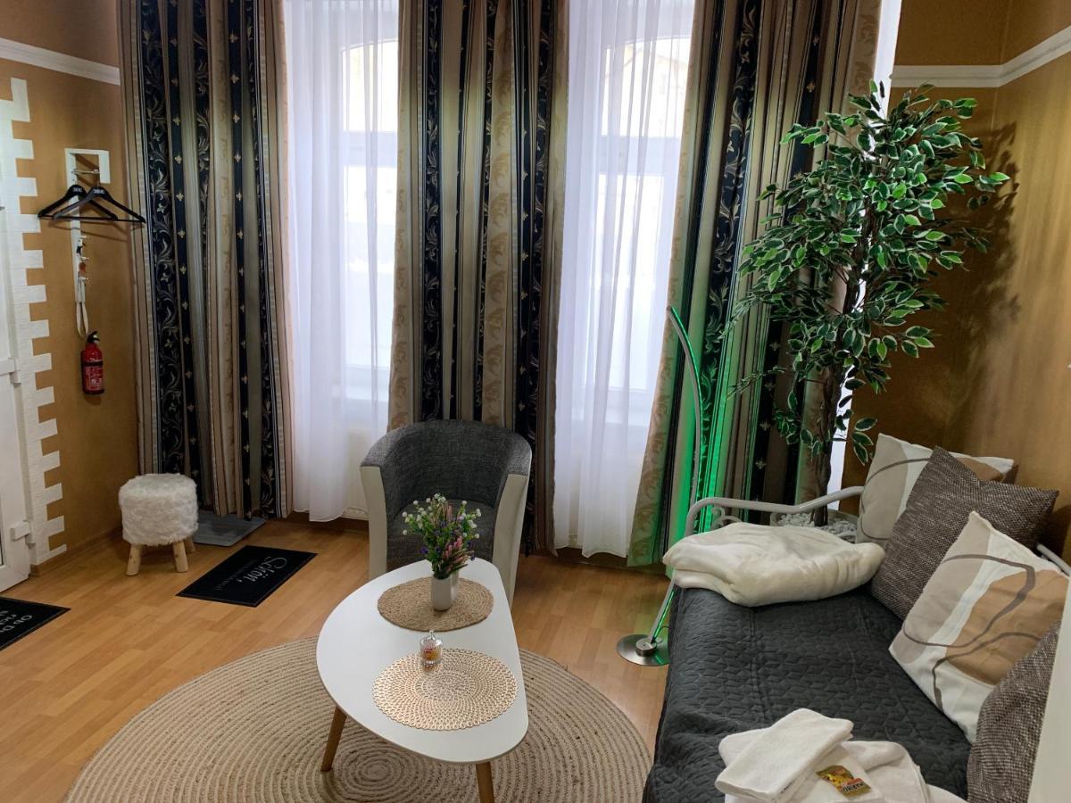 Best-Preis Fewo Rathausblick 2 - Zentrale Lage In Wittenberge - 2 Personen - Einzelzimmer - Vollausstattung - Wlan / Prime & Self-Check-In エクステリア 写真