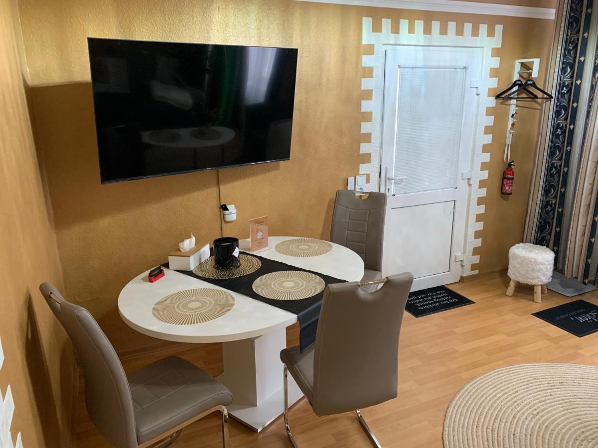 Best-Preis Fewo Rathausblick 2 - Zentrale Lage In Wittenberge - 2 Personen - Einzelzimmer - Vollausstattung - Wlan / Prime & Self-Check-In エクステリア 写真