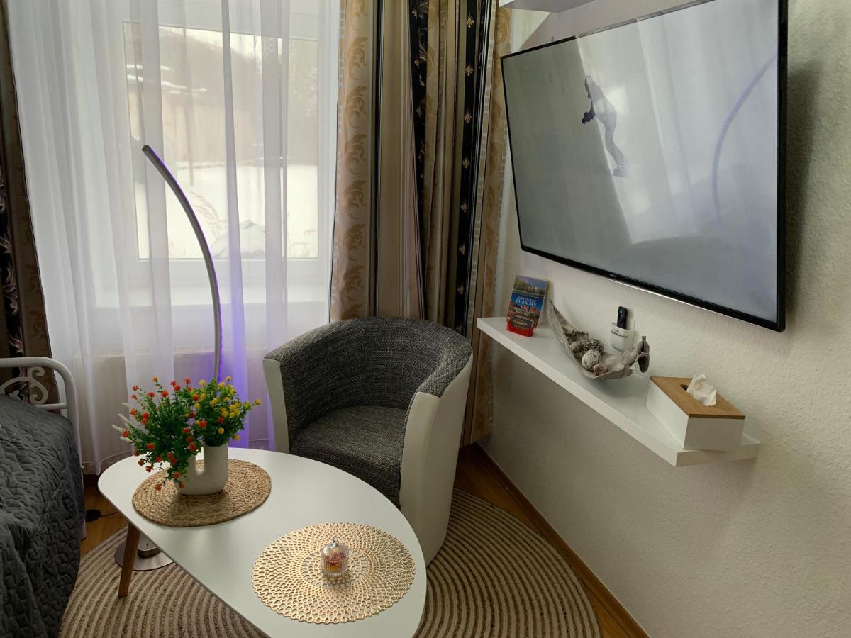 Best-Preis Fewo Rathausblick 2 - Zentrale Lage In Wittenberge - 2 Personen - Einzelzimmer - Vollausstattung - Wlan / Prime & Self-Check-In エクステリア 写真